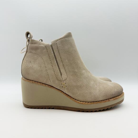 Sofft Womens Emeree Boots Size 6.5 Cream Suede Leather Wedge Heel NWOB - Picture 2 of 11